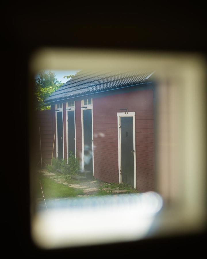 Byggmaestare Villan Motala Bagian luar foto